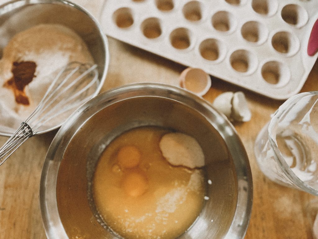 ingredients for quick and easy sourdough muffins (fresh-milled)